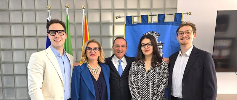 Ersu Palermo completa il pagamento della borsa di studio a tutti i 14.900 studenti della Sicilia Occidentale. Stanziati complessivamente 49,5 milioni di euro: prima assegnazione borse di studio entro il 30 aprile, erogazione prima rata entro il 30 maggio, saldo per tutti entro il 15 giugno